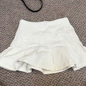 Women's White Corduroy Pleated Skirt